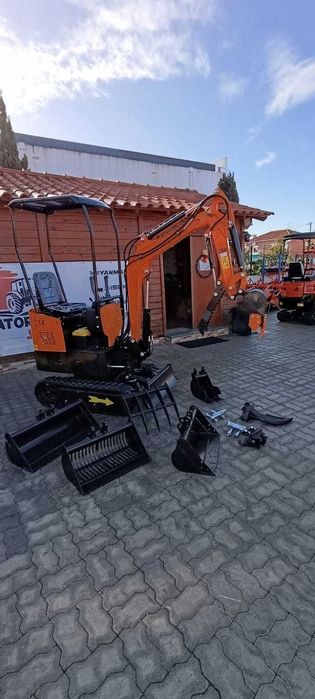 Mini Escavadora Giratória HT12 com extras – 5.400€ | ENTREGA GRATUITA