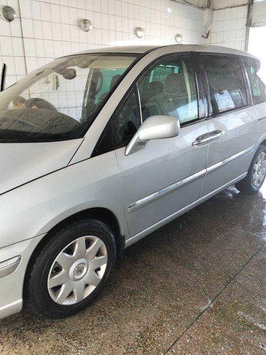 Автомобіль Пежо 807
