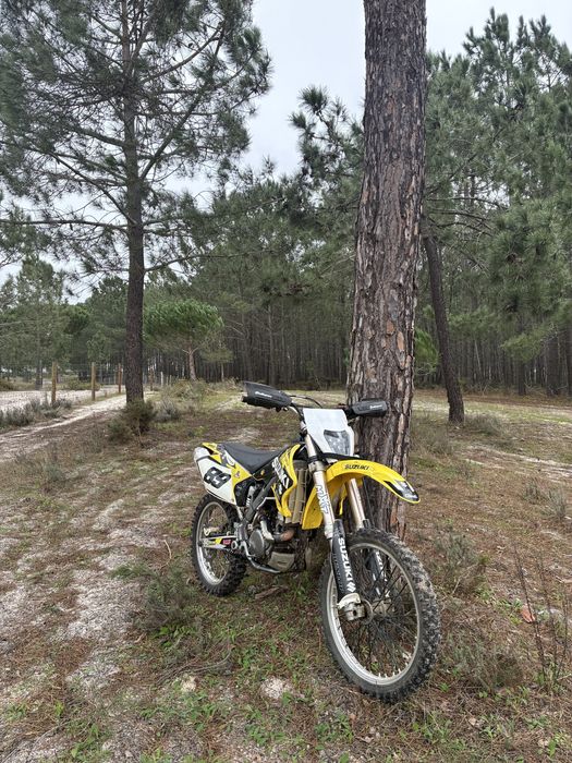 Suzuki rmz 250 4t matriculada