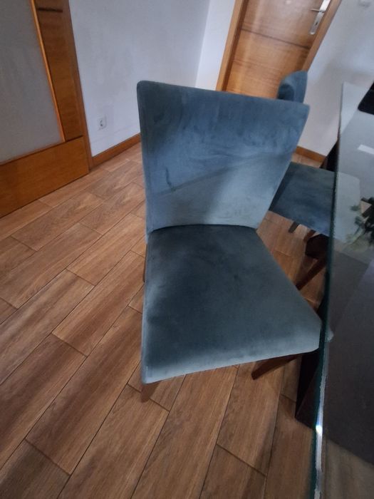 Cadeiras como novas, tecido lavavel, alteracao de decoracao