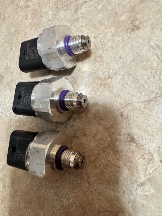 Датчик давления фреона 4M0 959 603 E