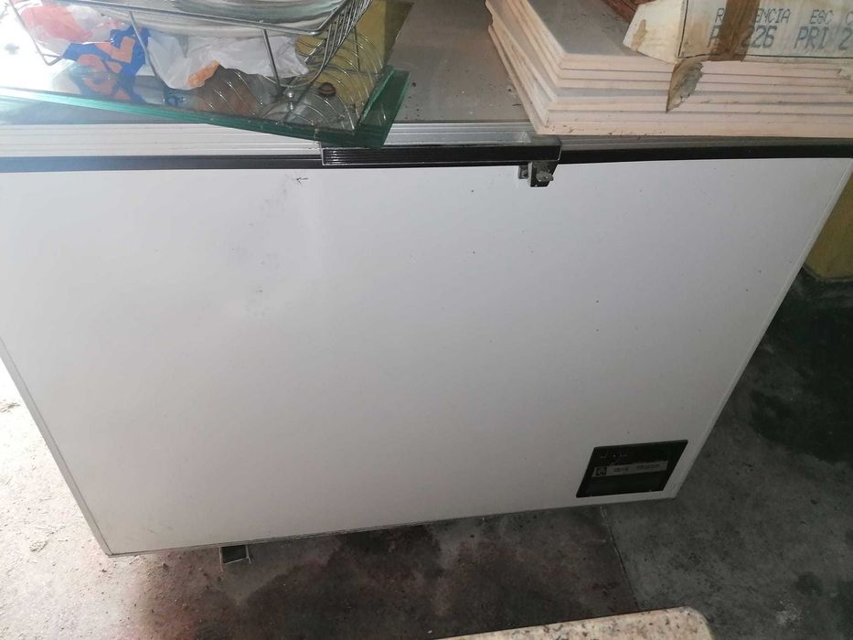 Recheio de restaurante- Sofás-Balcões e outros