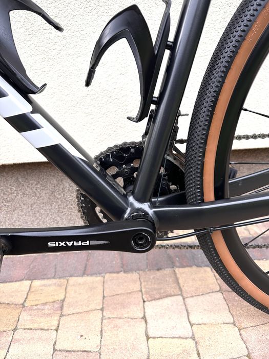 Gravel GIANT REVOLT 0 Shimano GRX kolor czarny JAK NOWY !!!