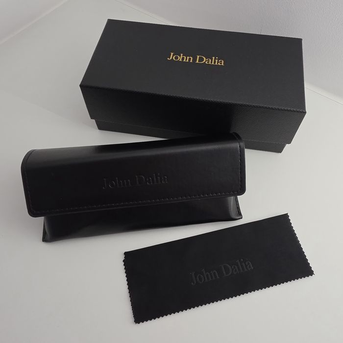 Okulary przeciwsłoneczne John Dalia LEO C305 czarne różowe