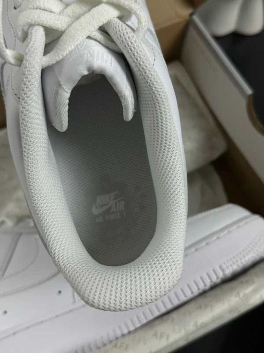 _Air Force 1_ Białe