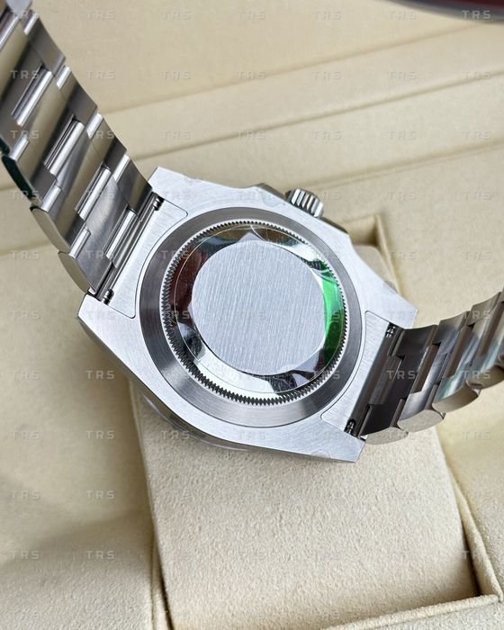 Годинник Submariner Date 40mm 116610LV HULK