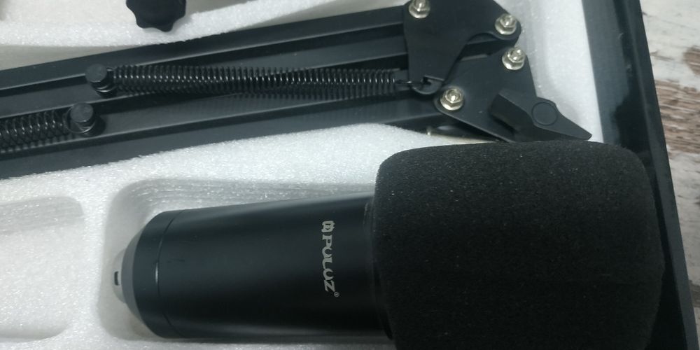 Мікрофон  студійний  .Puluz PU612B Studio