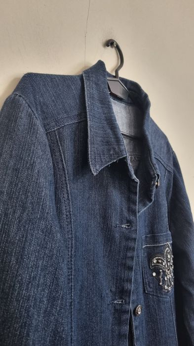 Jeansowa kurtka damska
