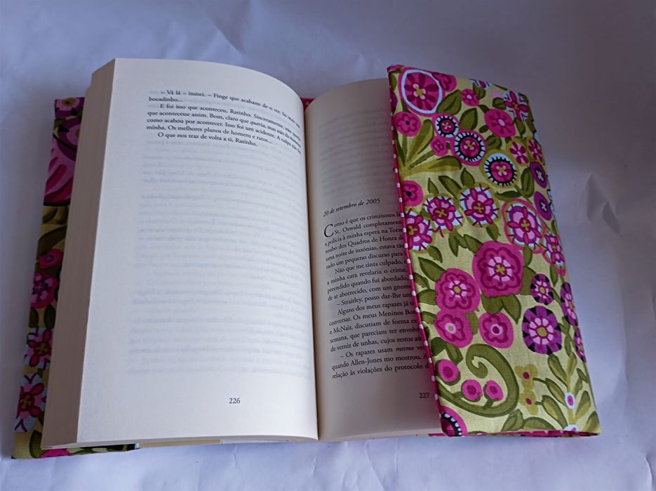 Capas para livros em tecido