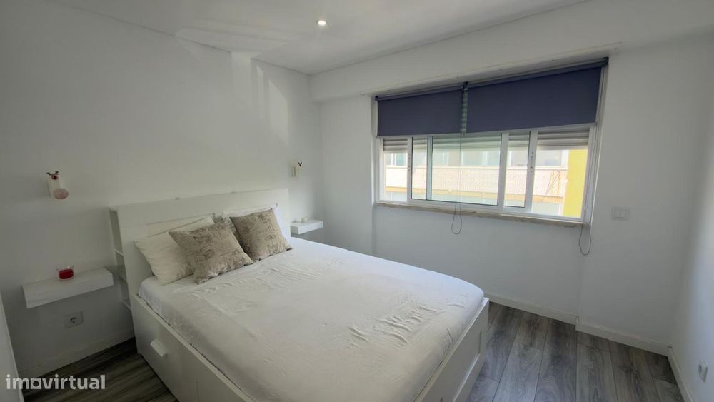 Apartamento T3 Open Space para Arrendamento em Paio Pires