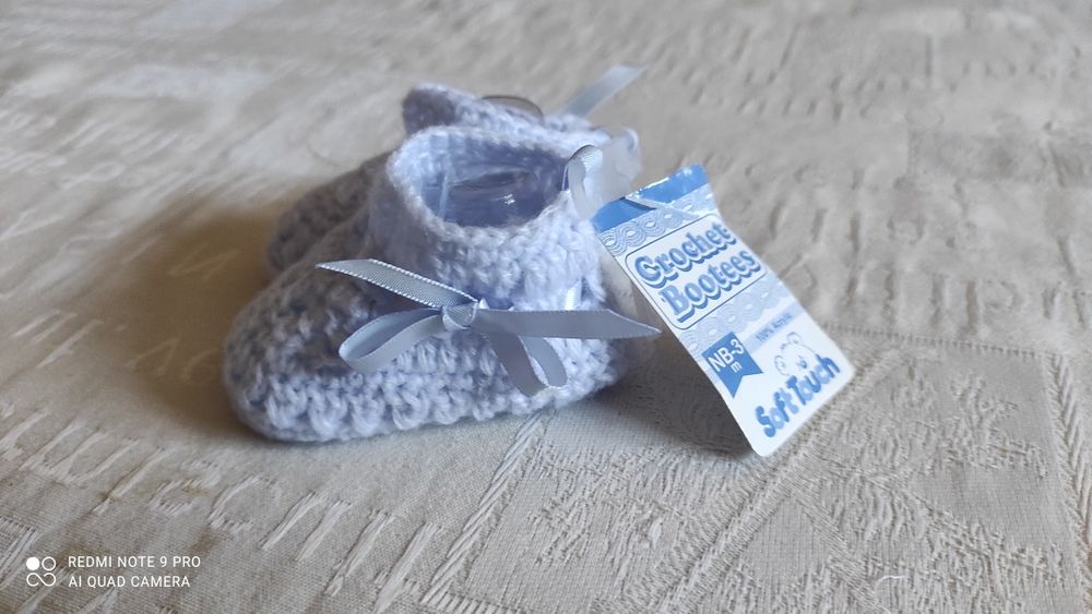 Новый комплект GAP 0-3 мес на выписку, бодик штанишки шапочки