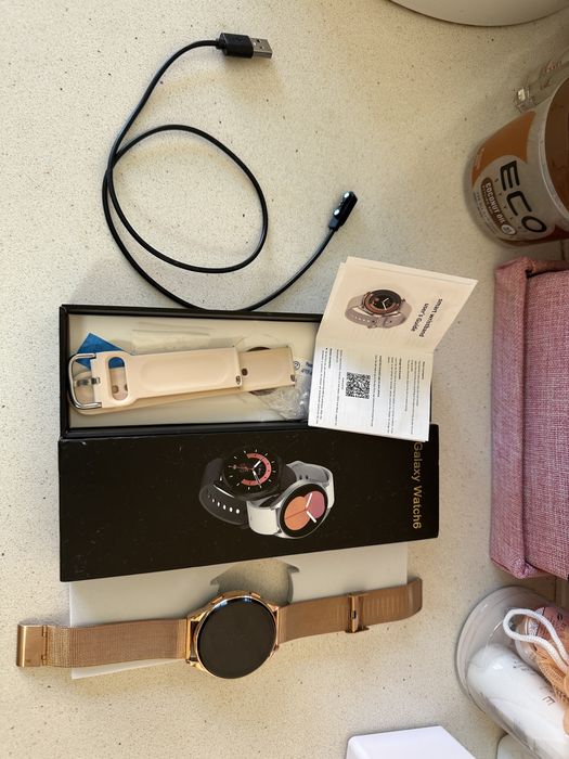 Relogio digital dourado para peças