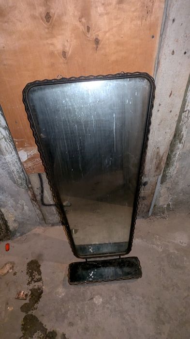 lustro vintage w metalowej ramie solidne