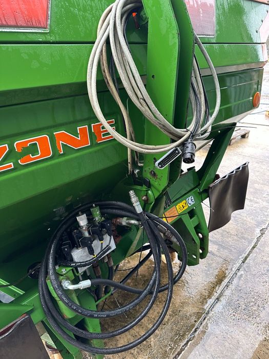 Rozsiewacz Amazone ZA-M UF 1200 Hydro