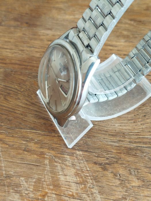 Часы Seiko 5 Японія