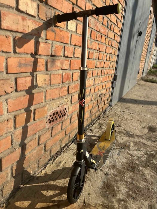 Дитячий самокат Xplore