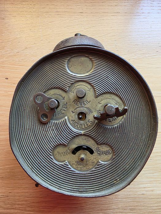 Budzik przedwojenny FMS,ładny stan