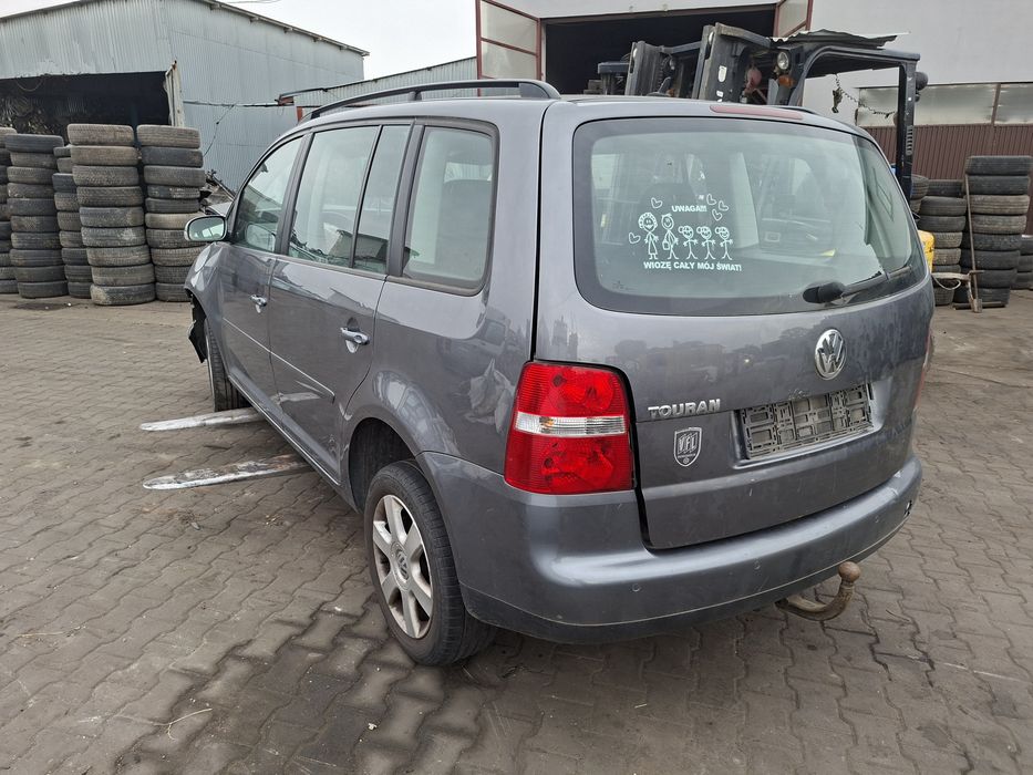 Volkswagen Touran I Kompletny Hak Holowniczy ORIS VW
