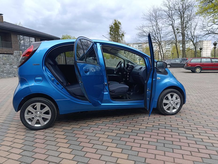 Peugeot iOn Електро 2012
