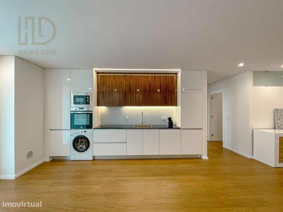 Arrendamento de T1+1 de luxo próximo da praia de Canidelo