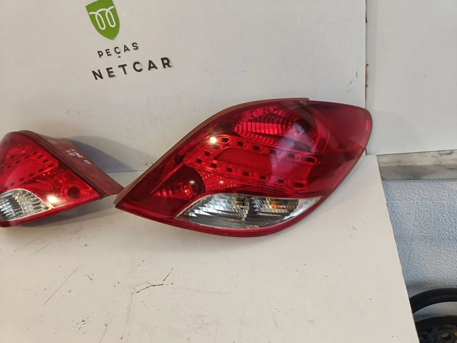 Farolim farol Peugeot 207 2009
