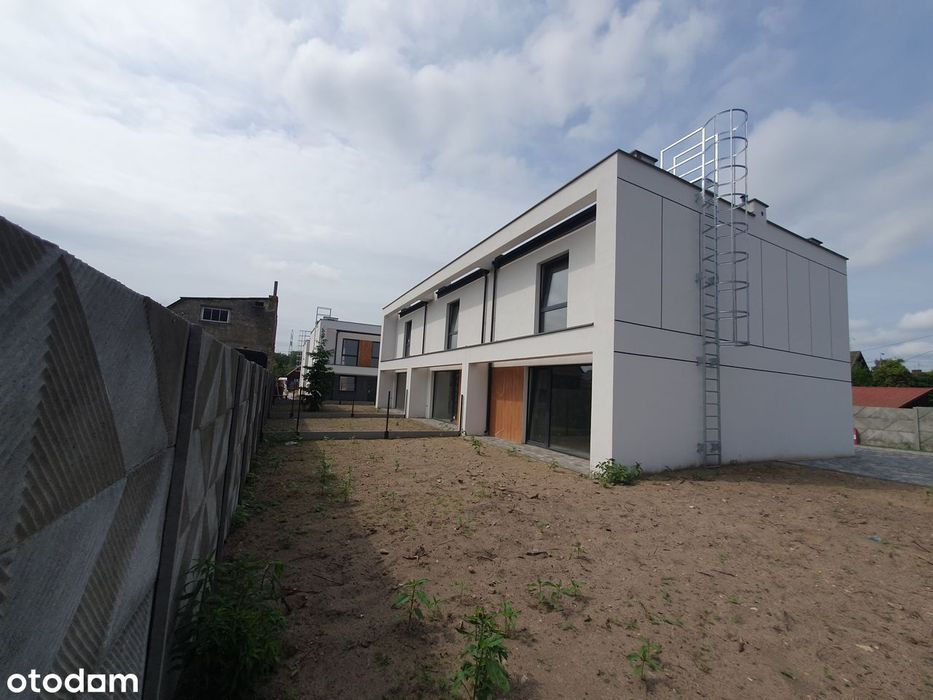 Dom bliźniak w Skorupach, garaż i ogród - Widok 2