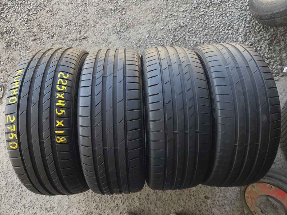 225 45 R18 Kumho