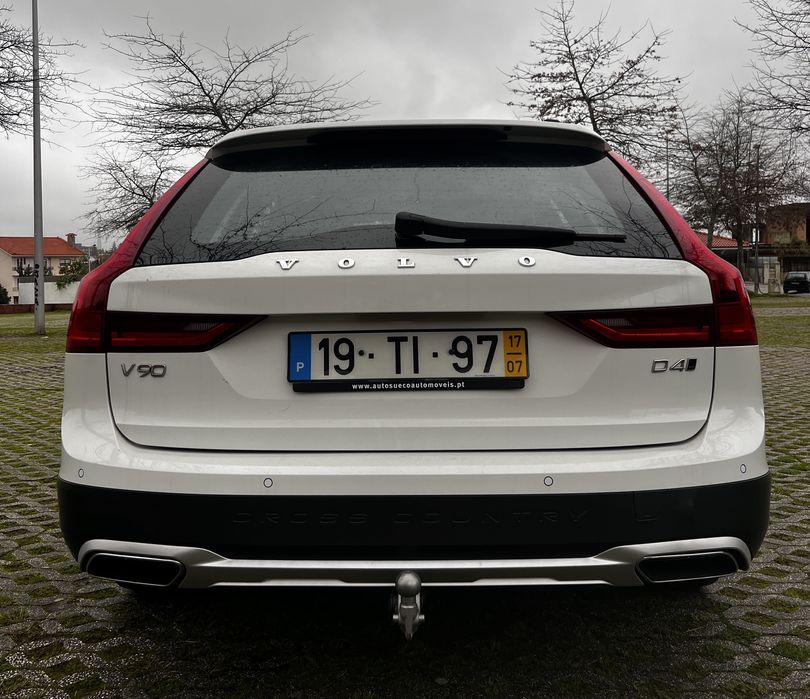 Volvo V90 CC D4 AWD