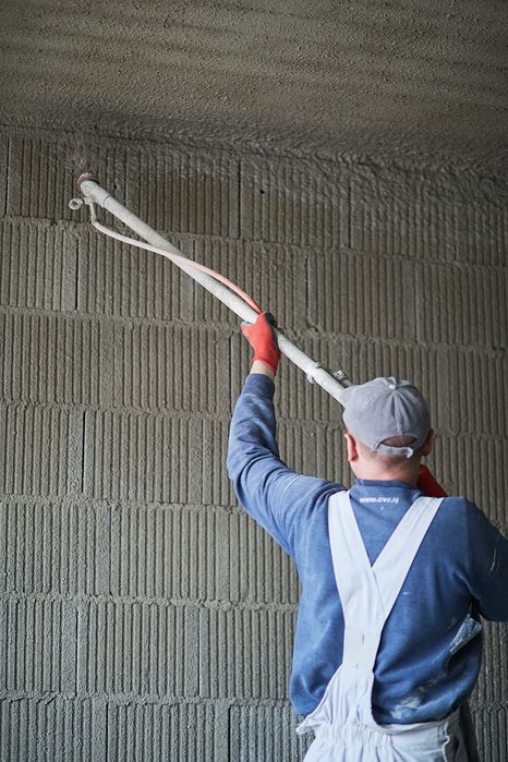 Машинна штукатурка,гіпсова і цементно вапняна.