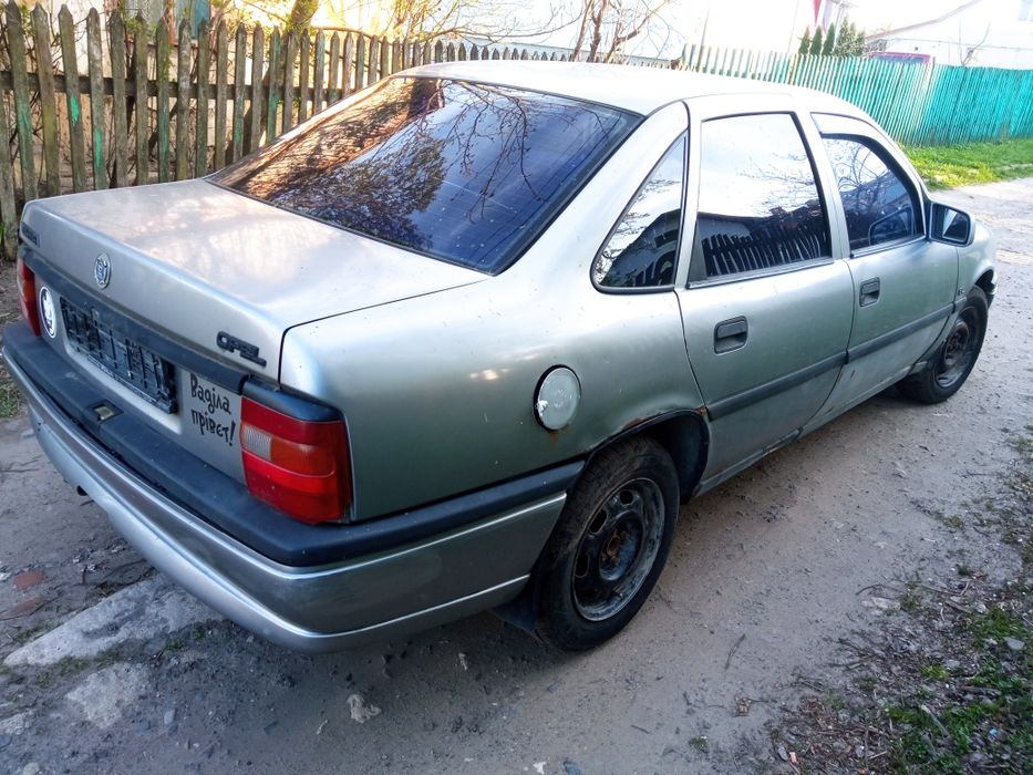 Продам Опель бензин