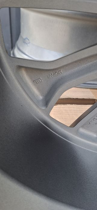 Диски  R19 jeep cherokee kl