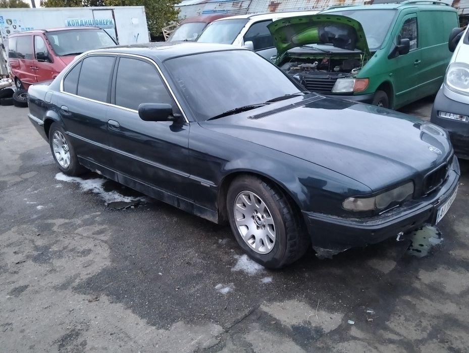 Продам БМВ на 3.0 газ бензин Автомат