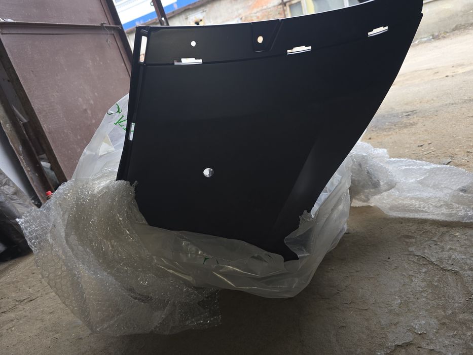 Продам задний бампер jeep grand Cherokee wk2 11~. 68336592AA