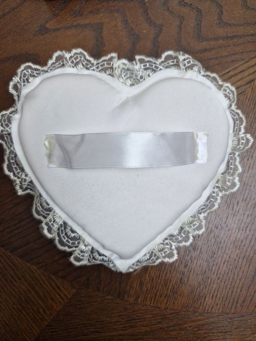 Подушка для обручок весільна