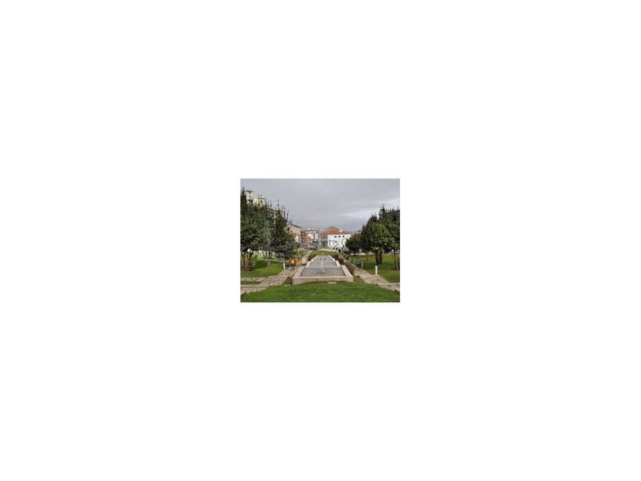 Excelente Apartamento T1, Com Lugar De Parqueamento, Junto Ao Metro...