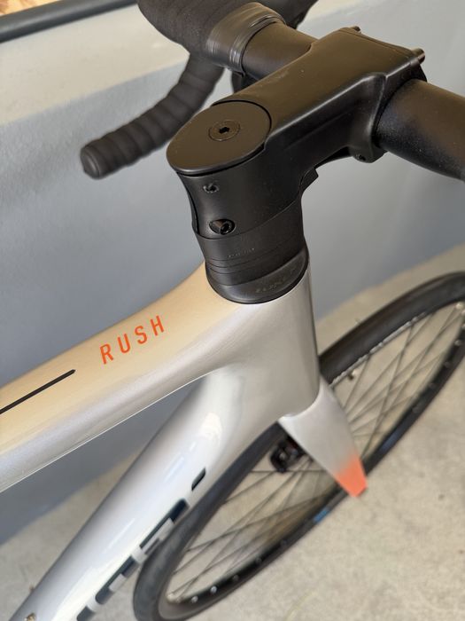 Bicicleta conor 105 di2 NOVA promocao