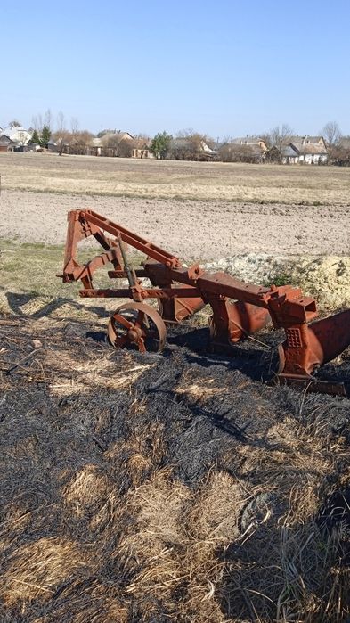 Продам плуг плн3/35 Одеського виробництва