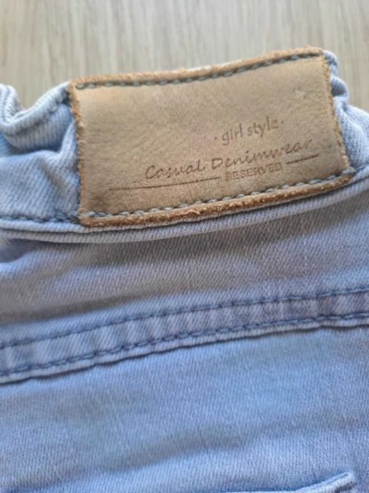 Zestaw tregginsów jeansowych dziewczęcych DKNY i RESERVED na 140 cm