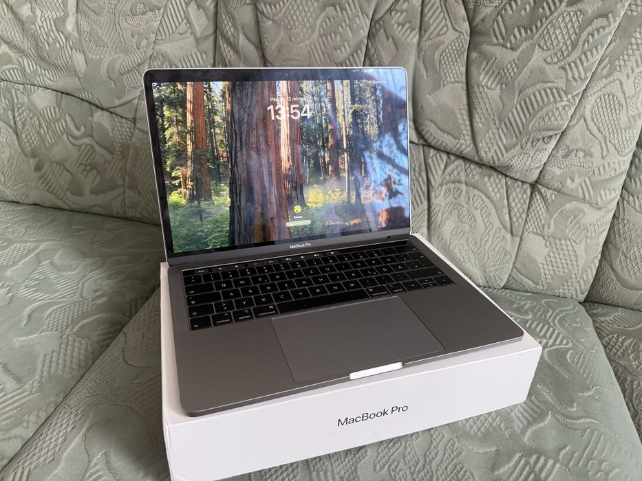 Macbook Pro 13  2019 128gb/8gb
