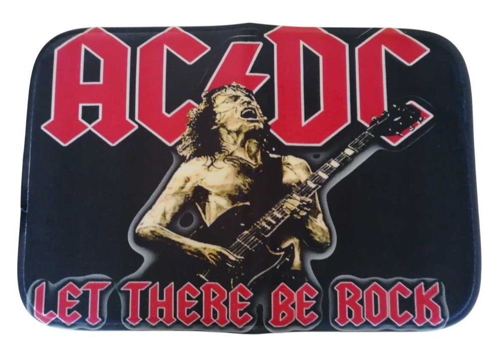 Tapetes AC/DC e Regresso ao Futuro Delorean