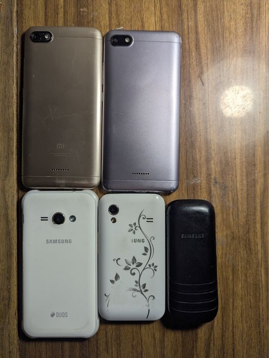 Телефони , планшети