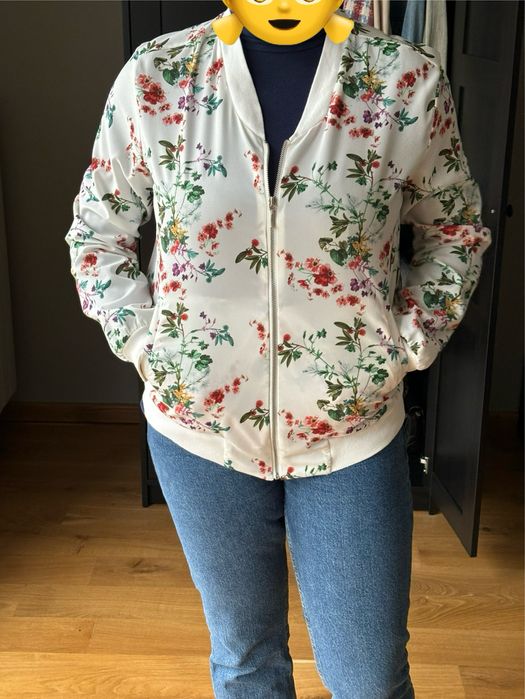 Kurtka bomberka Stradivarius