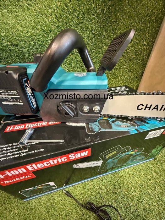 Акумуляторна ланцюгова пилка Makita DUC CS-4002 (48V, 6Ah)