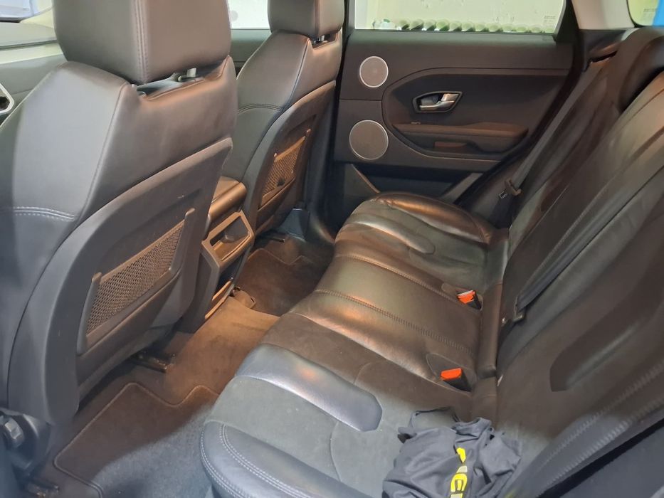 Range rover ivoque