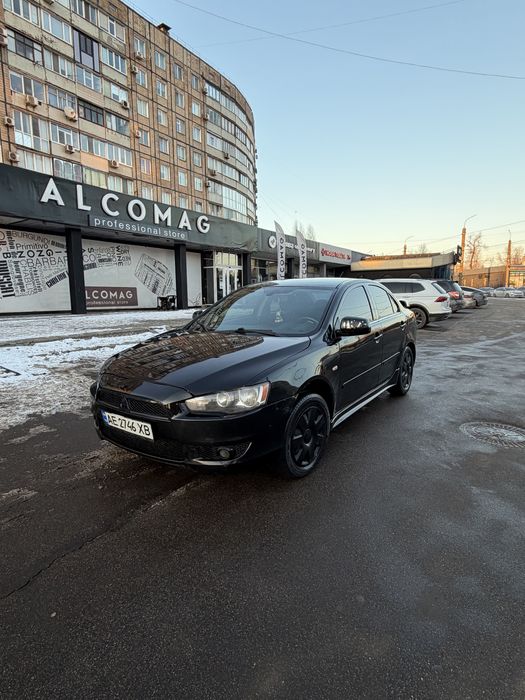 Продам ланцер 2.0 срочно