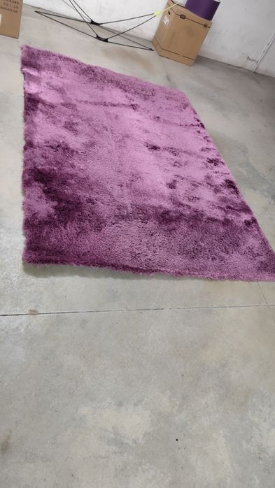Tapete com pêlo roxo 230 por 160 cm