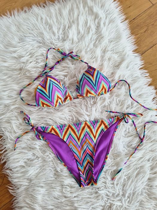 L 40 strój kąpielowy kostium dwuczęściowy bikini

Pachy 42-46

Pas 40-