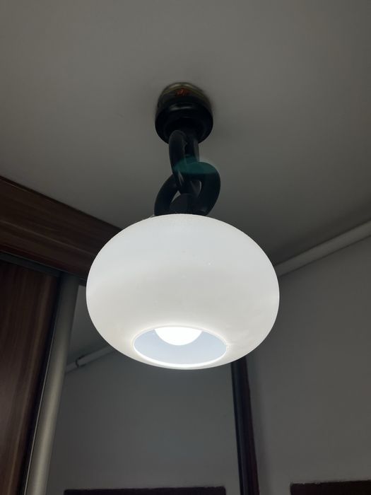 Różne żyrandole sztuka po 30 zł