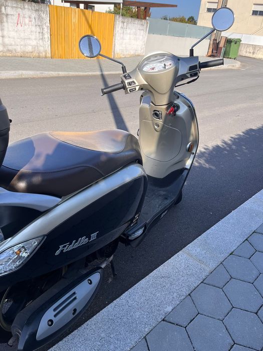 SYM FIDDLE 125 com Topcase SHAD