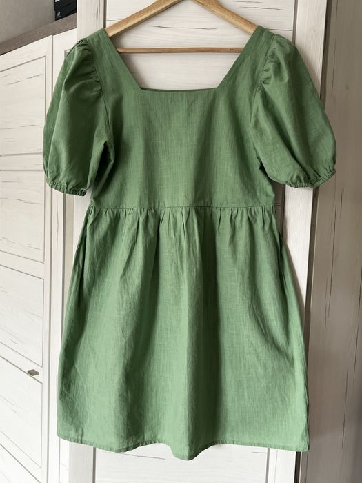Коротенька літня сукня